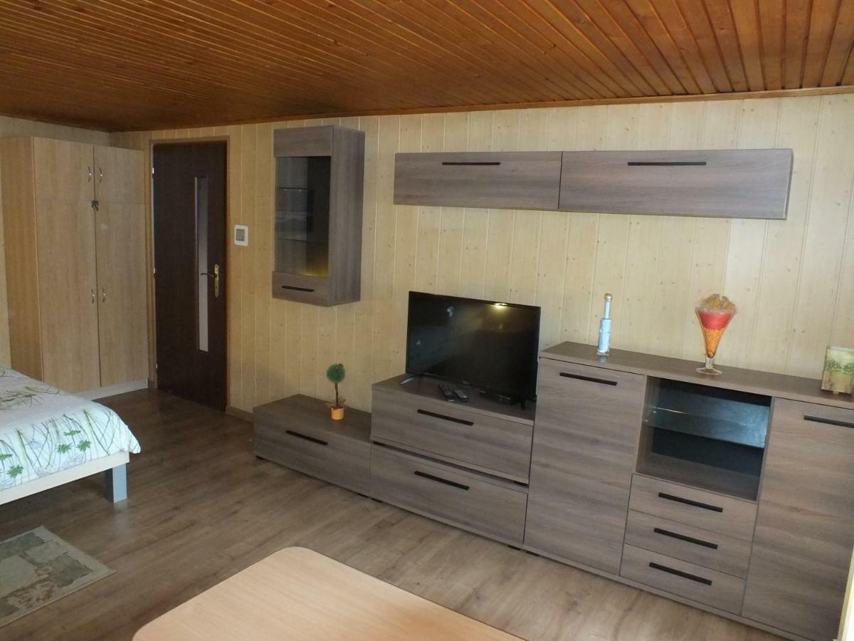 Apartmany Zachar Bešeňová Exterior foto